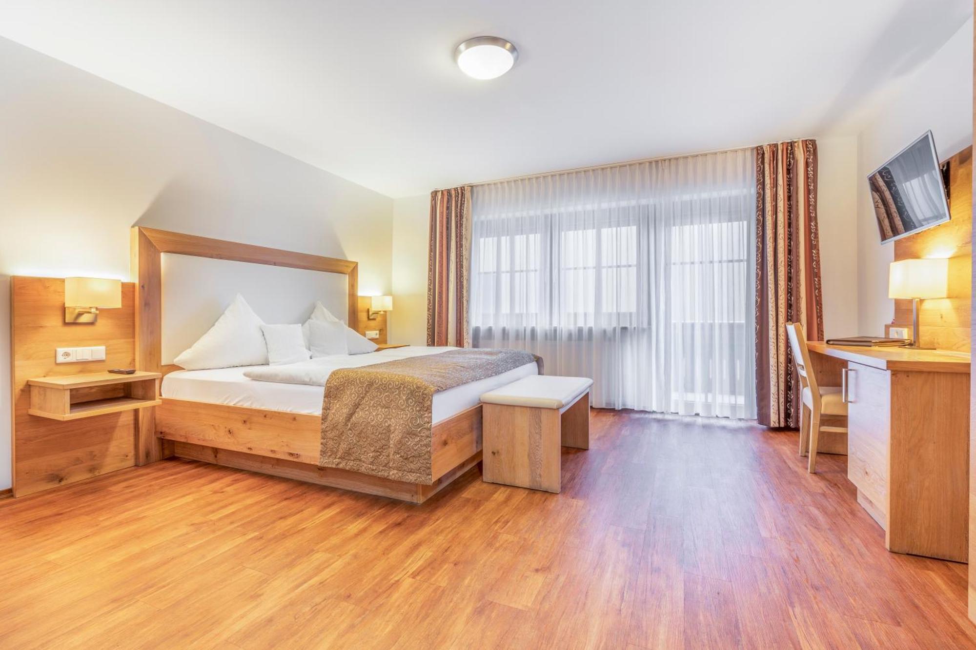 Wander Und Aktiv Hotel Roesslwirt Lam Eksteriør bilde